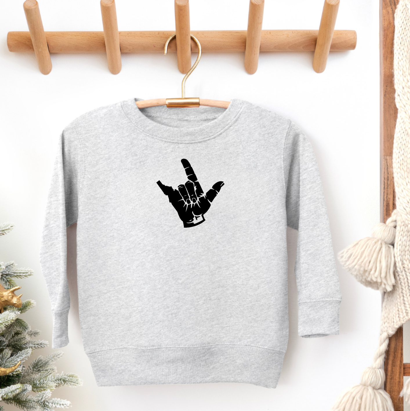 I love Idaho crewneck on a ash colored sweatshirt. Designed by TatorJo