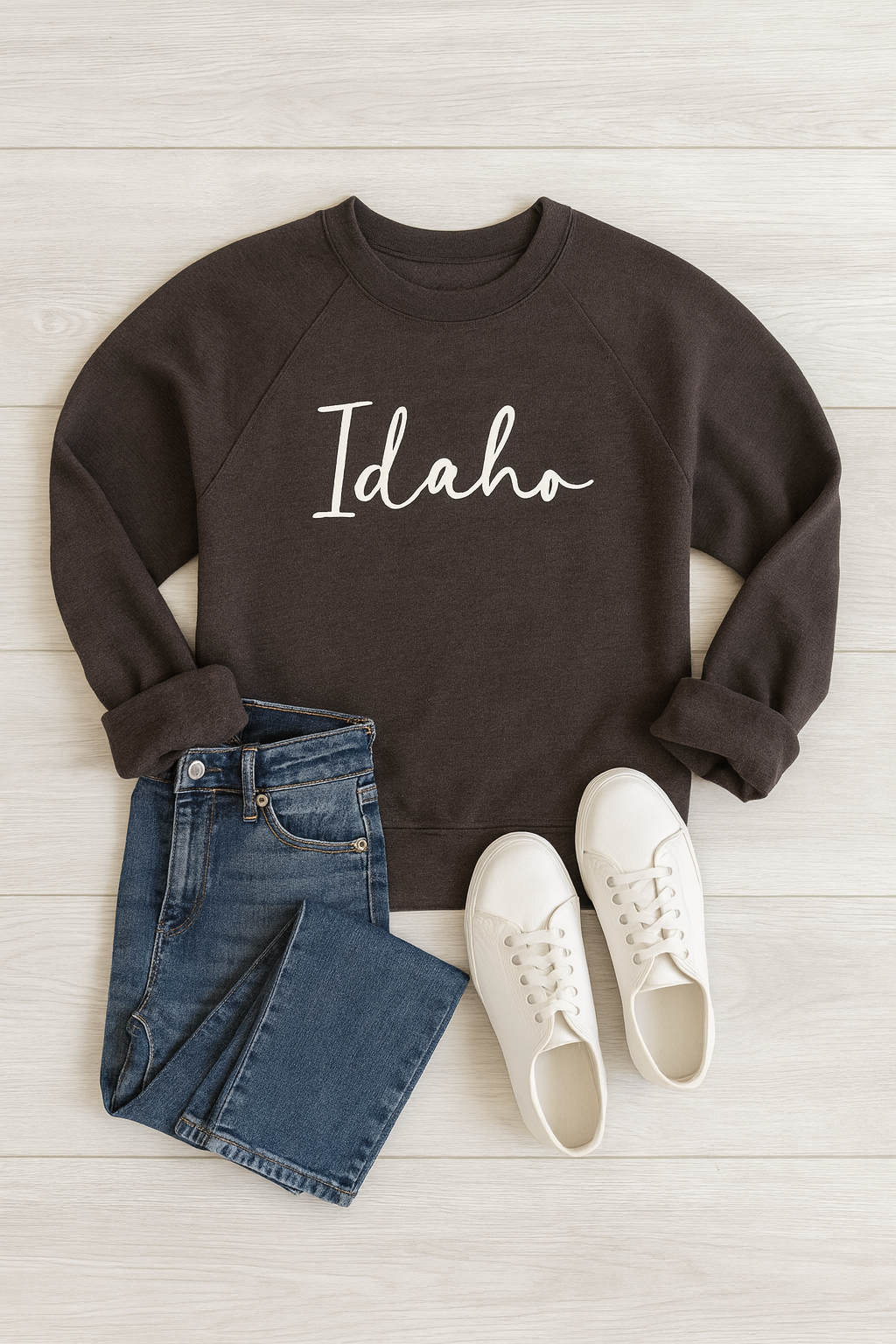 Black Idaho sweater with the words Idaho on it, cozy and comfy